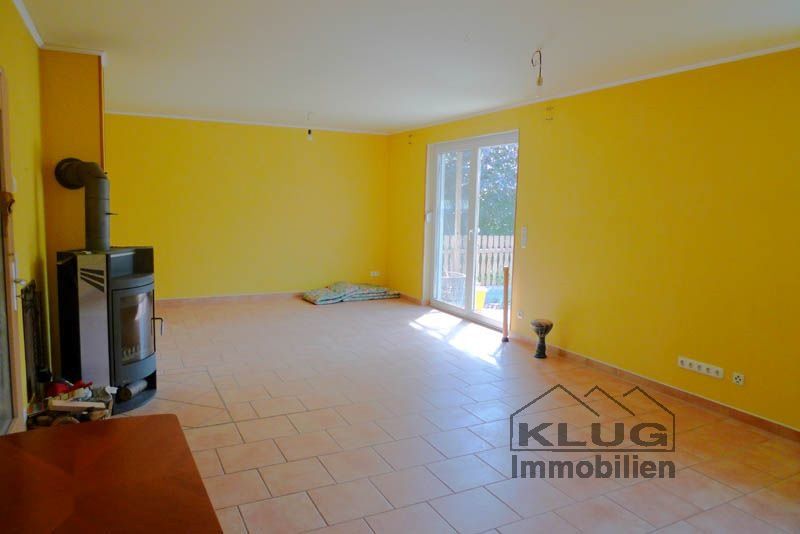 Wohnzimmer mit Kamin