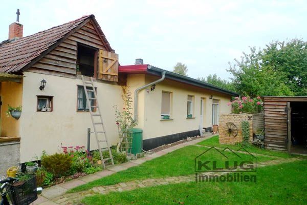 Seitliche Ansicht zum Neubau