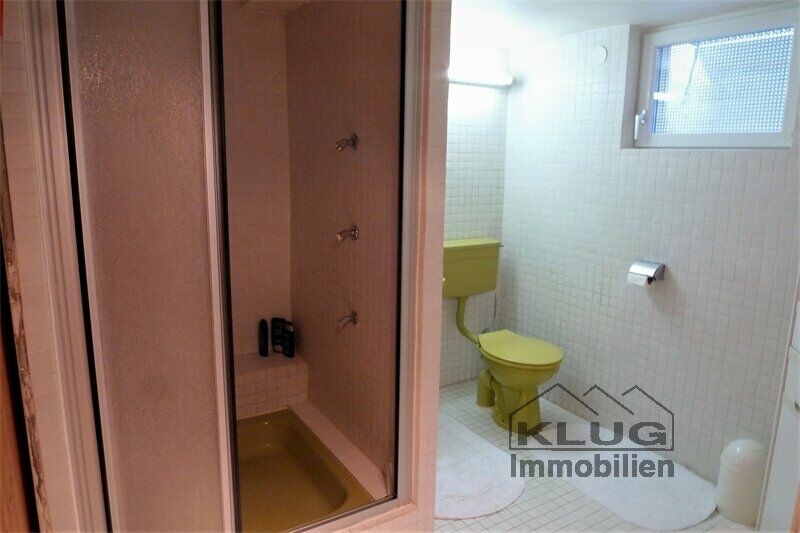 Duschbad u. WC im Kellergescho