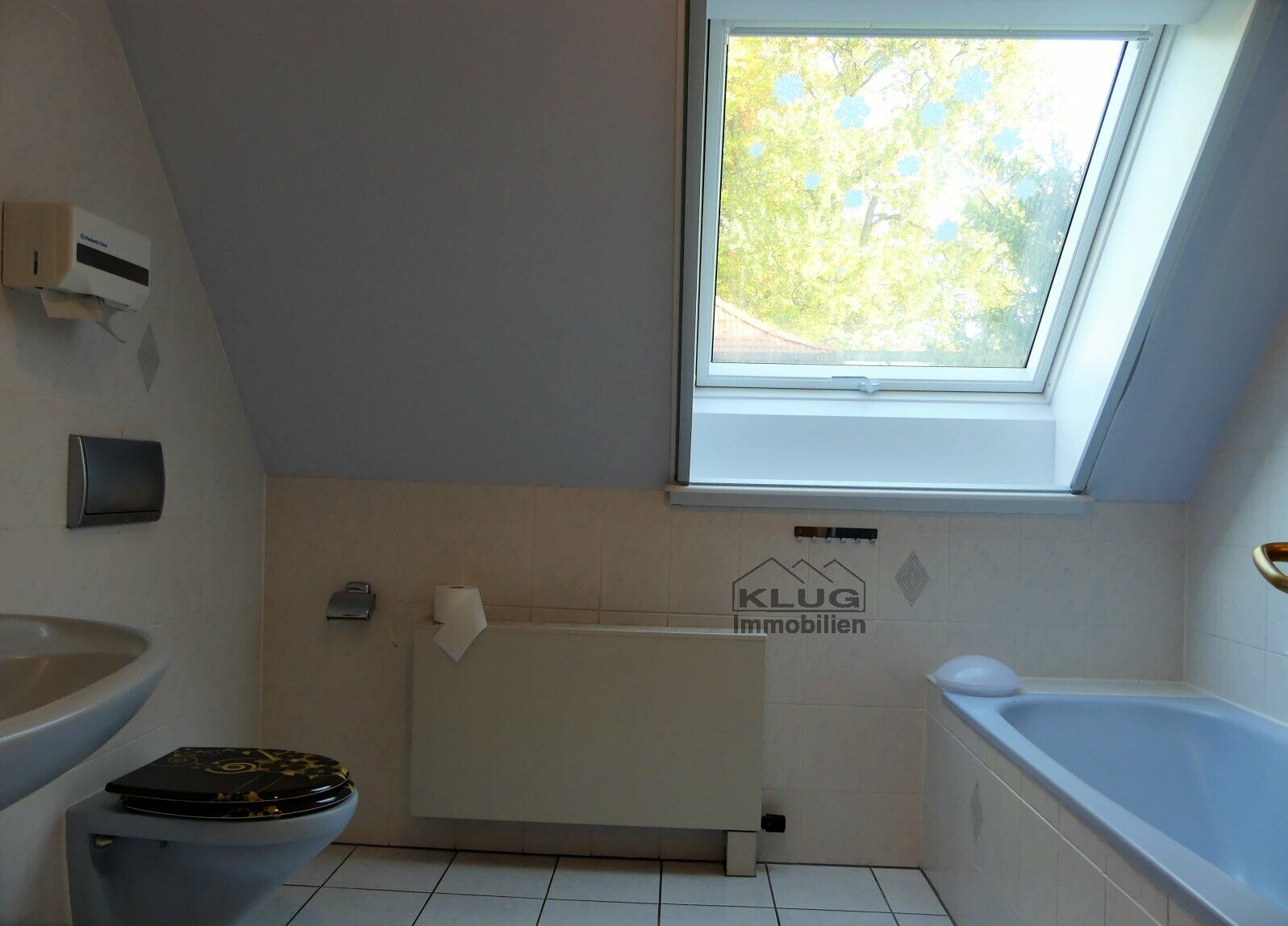 Wannenbad im OG Whg. Nr. 2