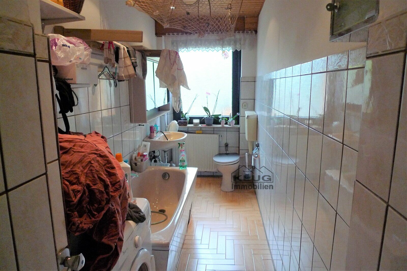 Wannenbad WC im EG
