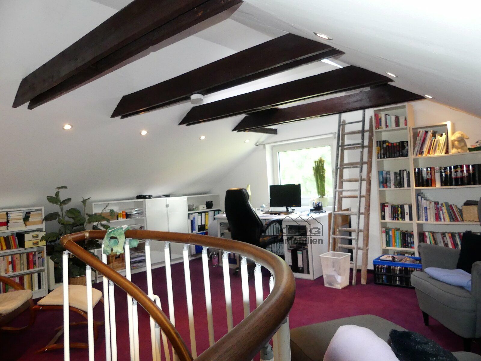 Dachstudio mit Treppe