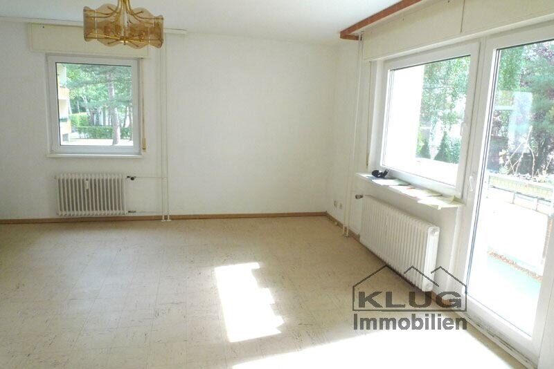 Wohnzimmer (geräumt)