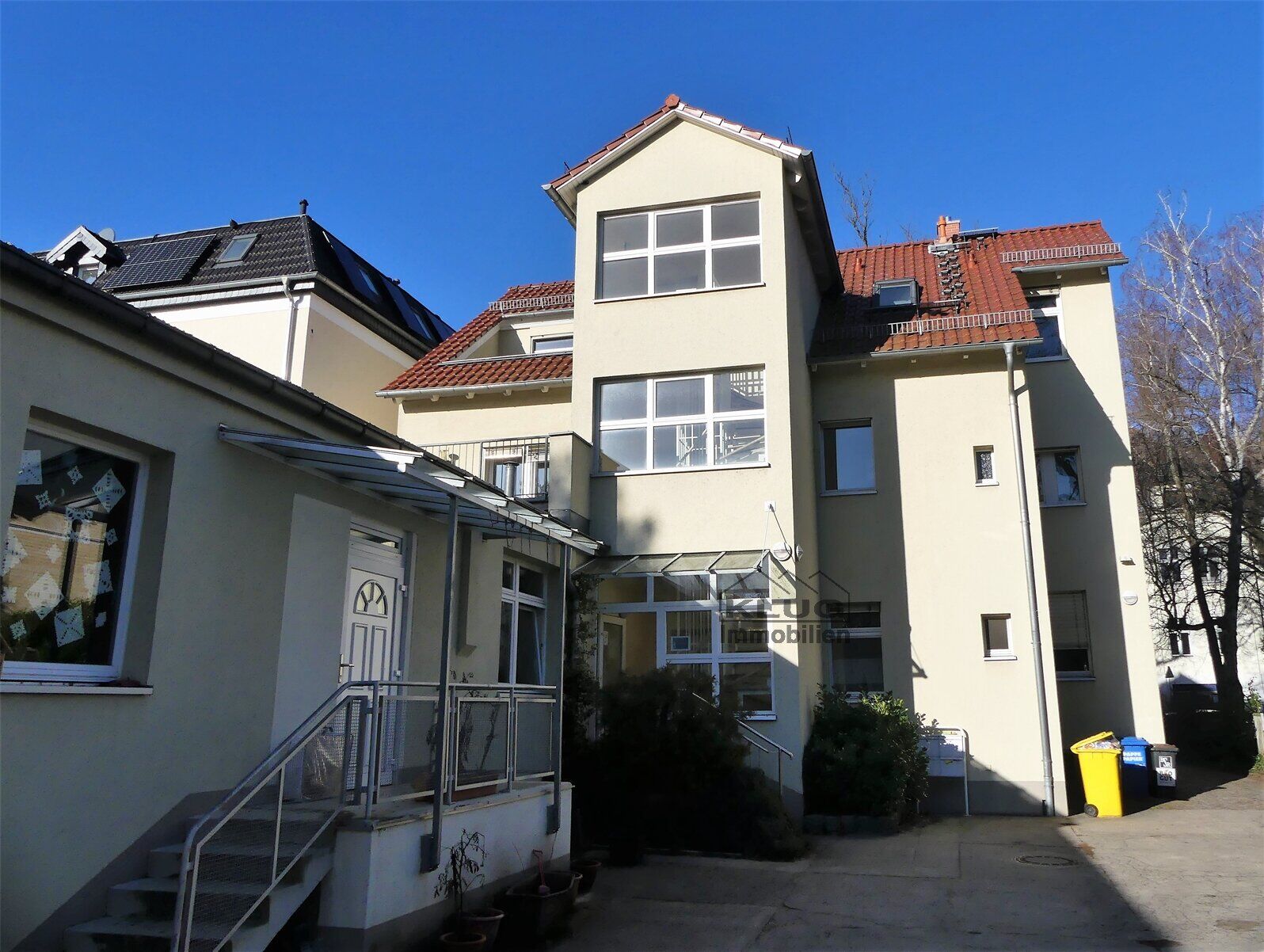 Rückansicht mit Hauseingang