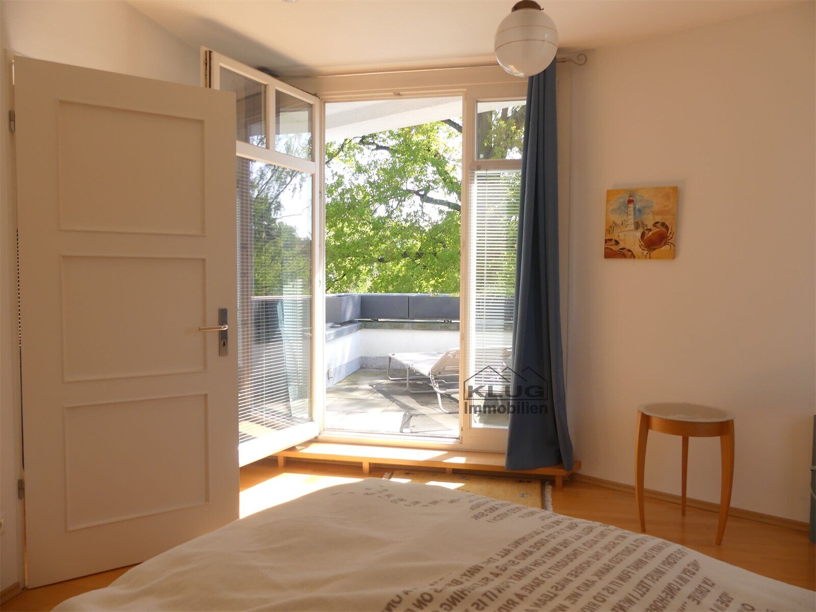 Dachzimmer mit Dachterrasse