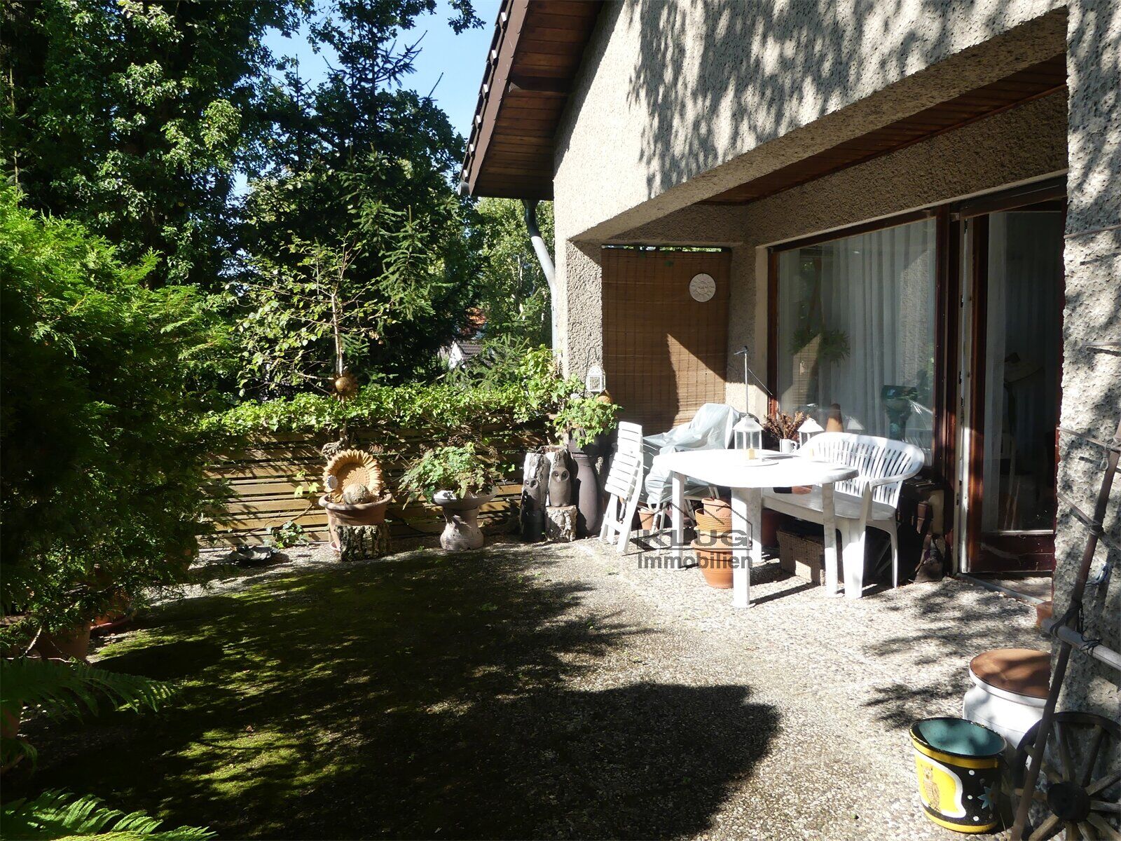 Große Sonnenterrasse