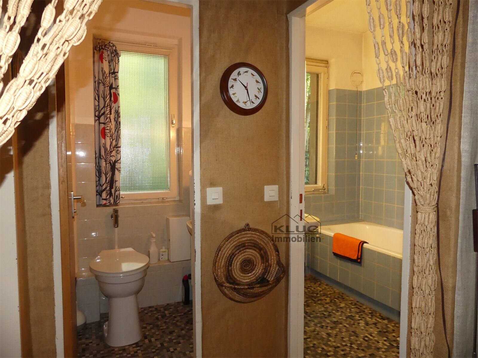 Wannenbad und WC im 1.OG