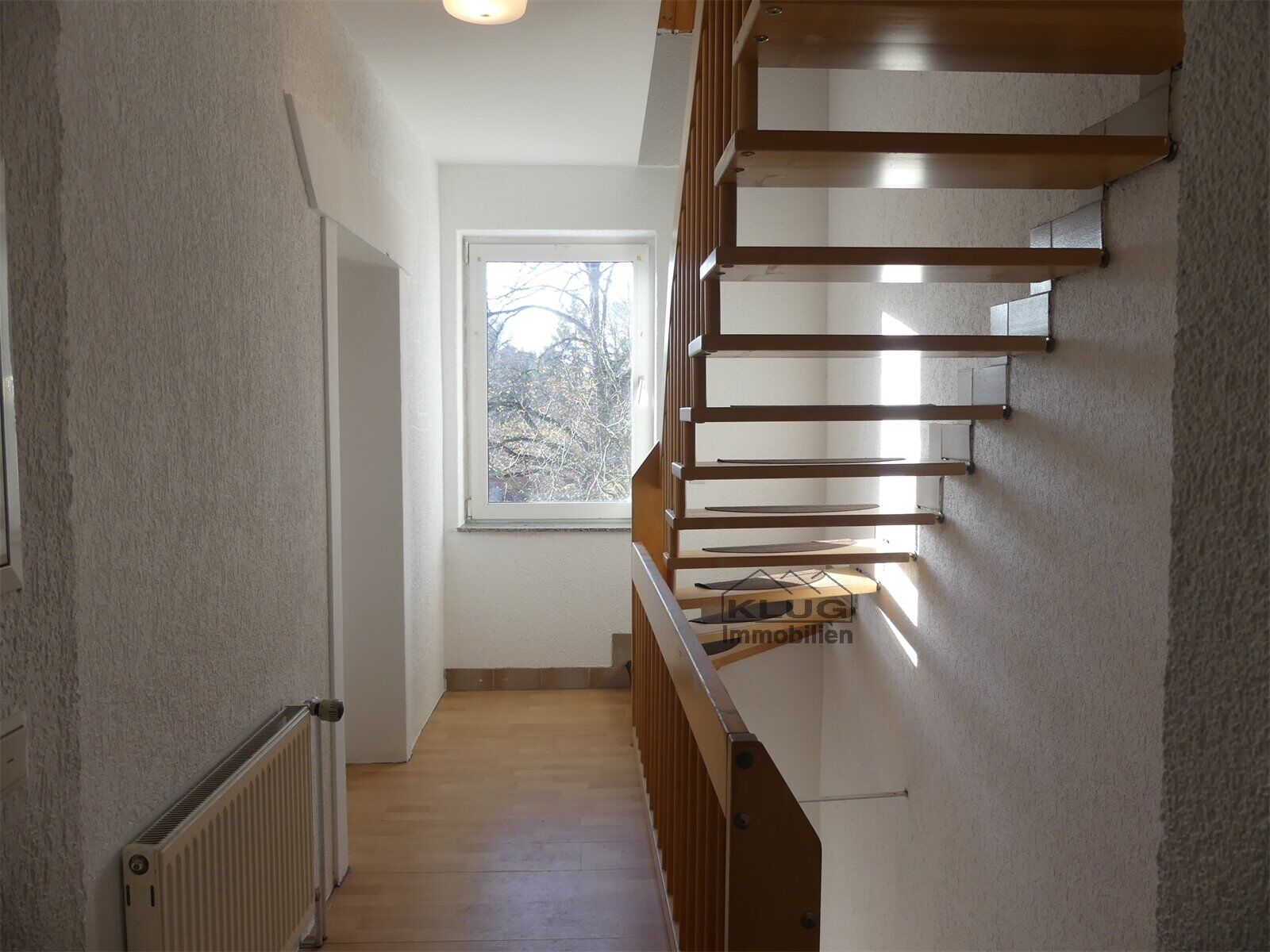 Treppenaufgang Wohnung 1.OG