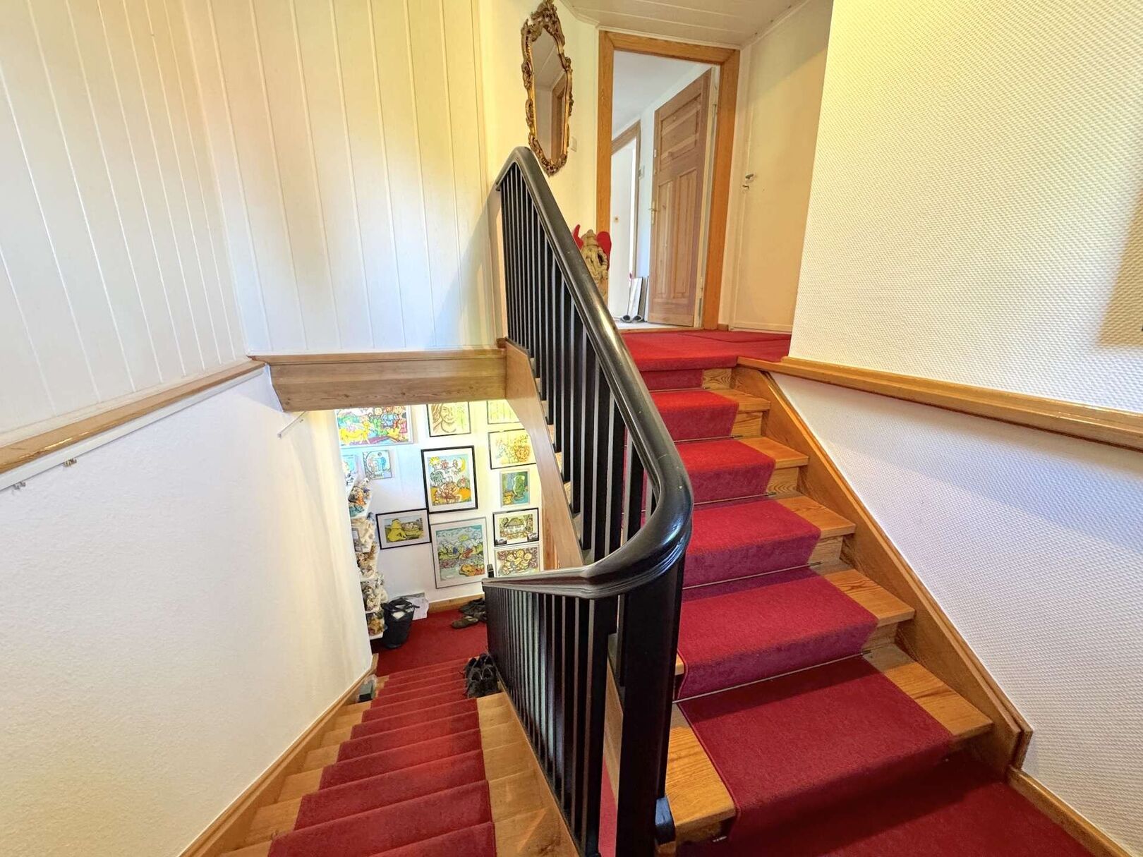 Treppenhaus zum 2. OG