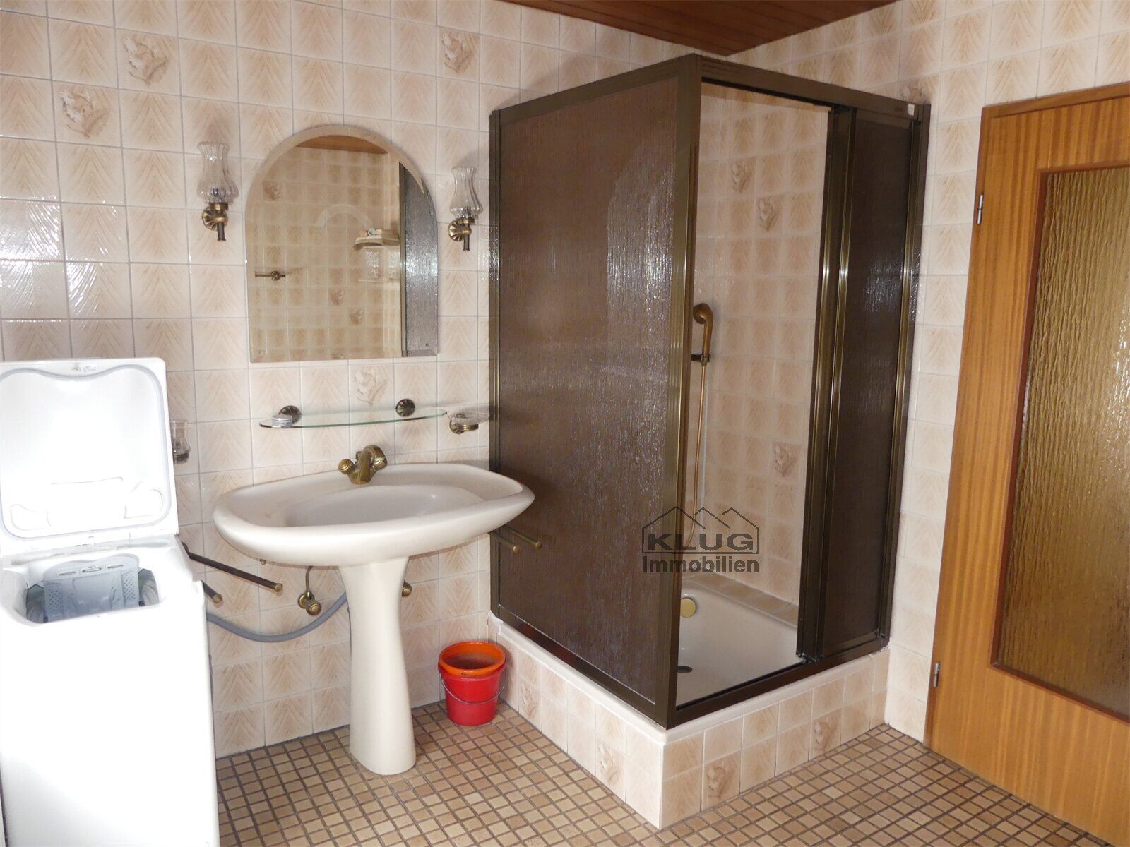 Bad WC im OG mit Dusche und Ba