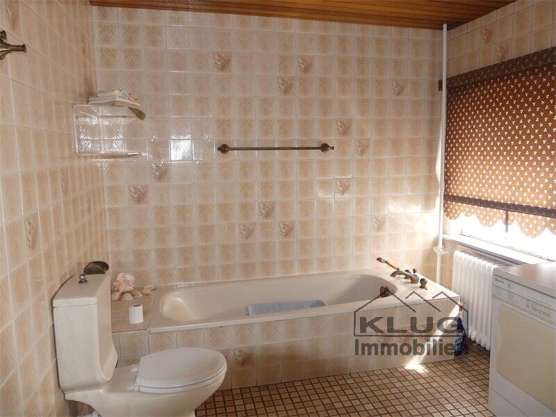 Bad WC im OG mit Badewanne und
