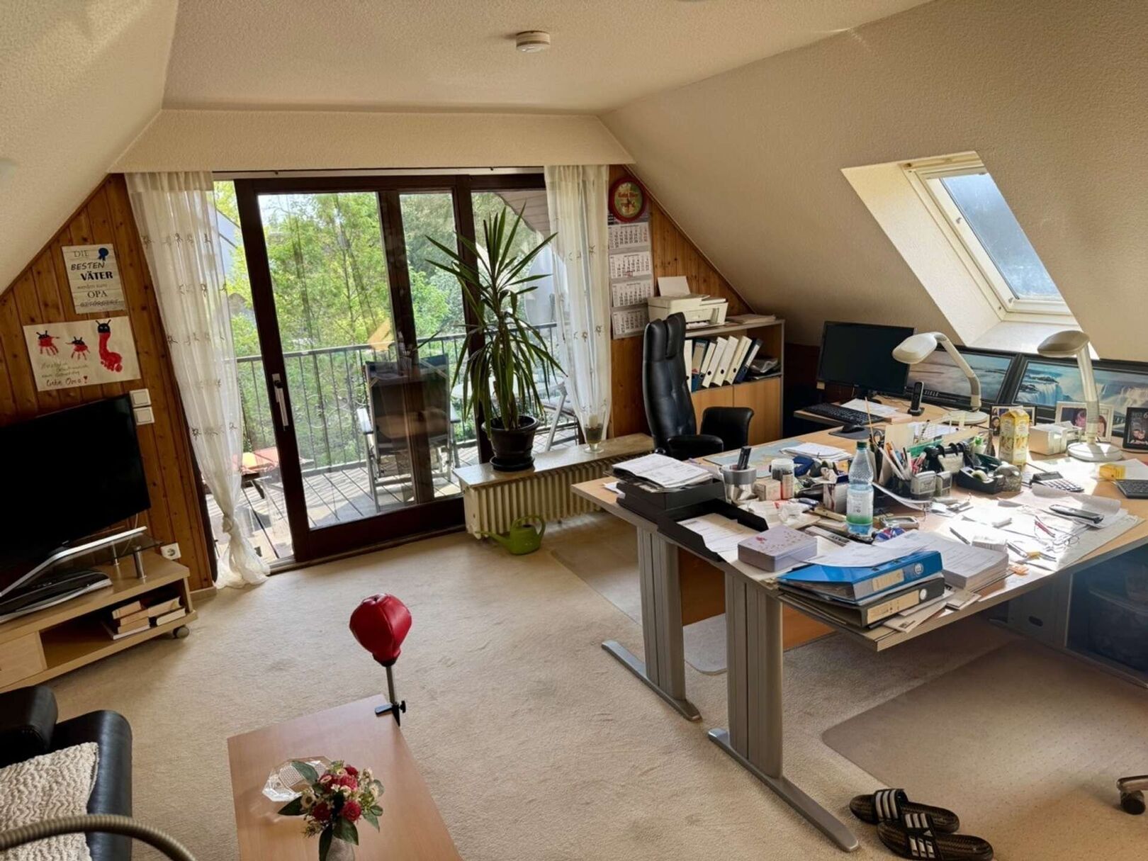 Schlafzimmer/Arbeitszimmer I. OG