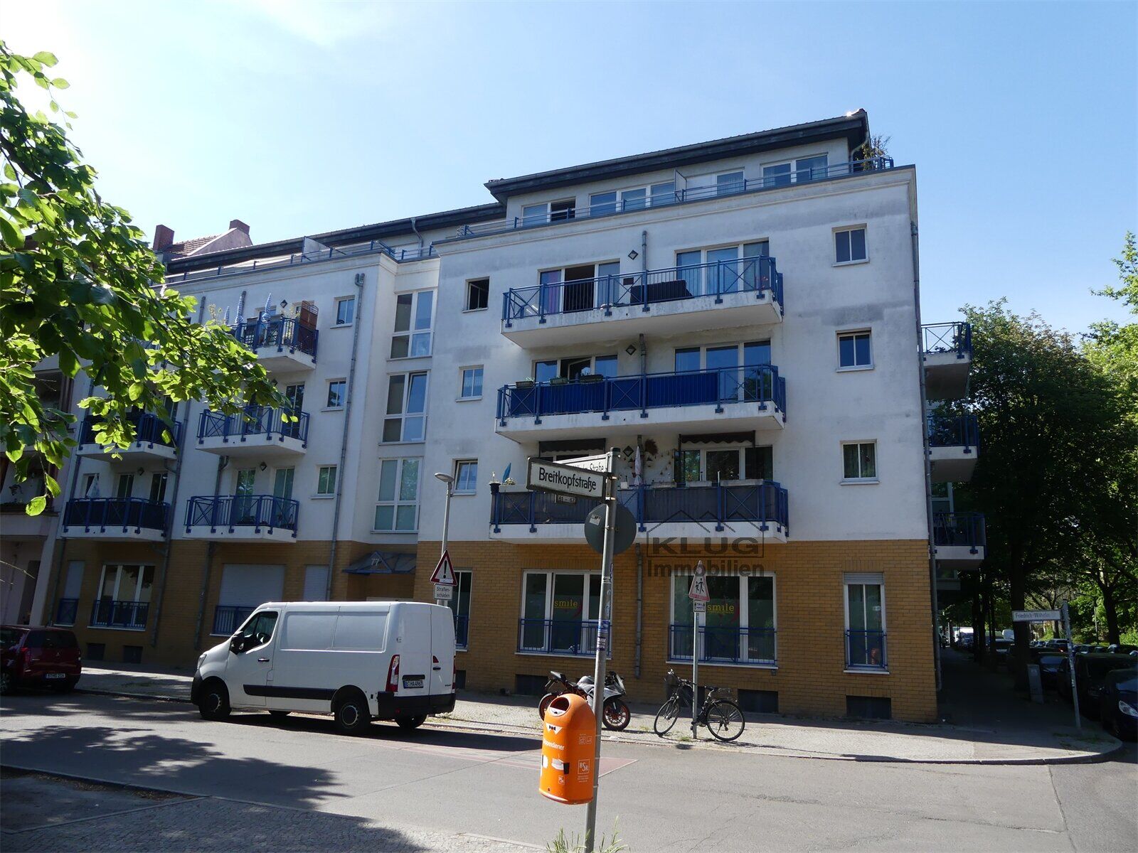 Straßenansicht
