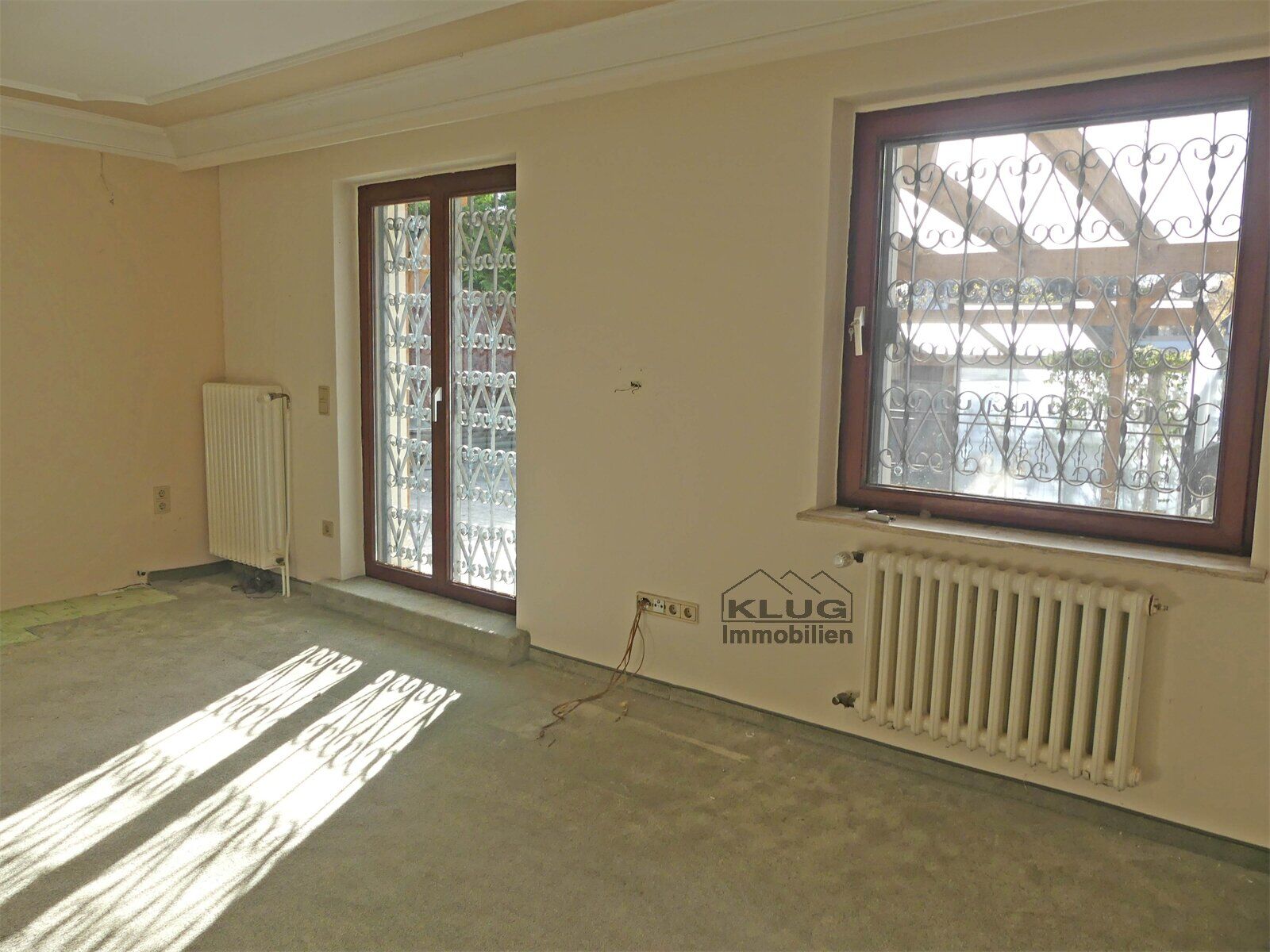 Wohnzimmer mit Ausgang