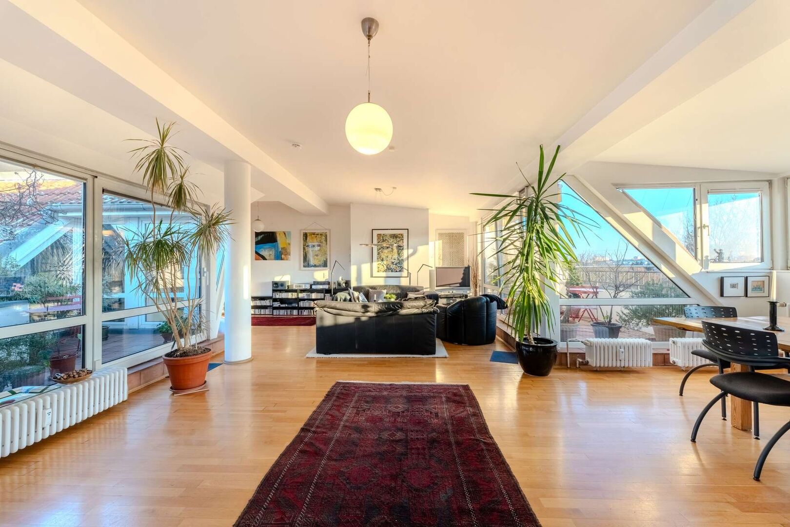 Großzügiger Wohnbereich