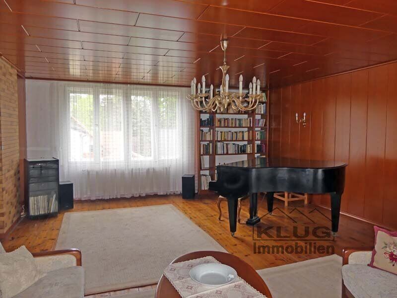 Atelierzimmer mit Konzertflüge