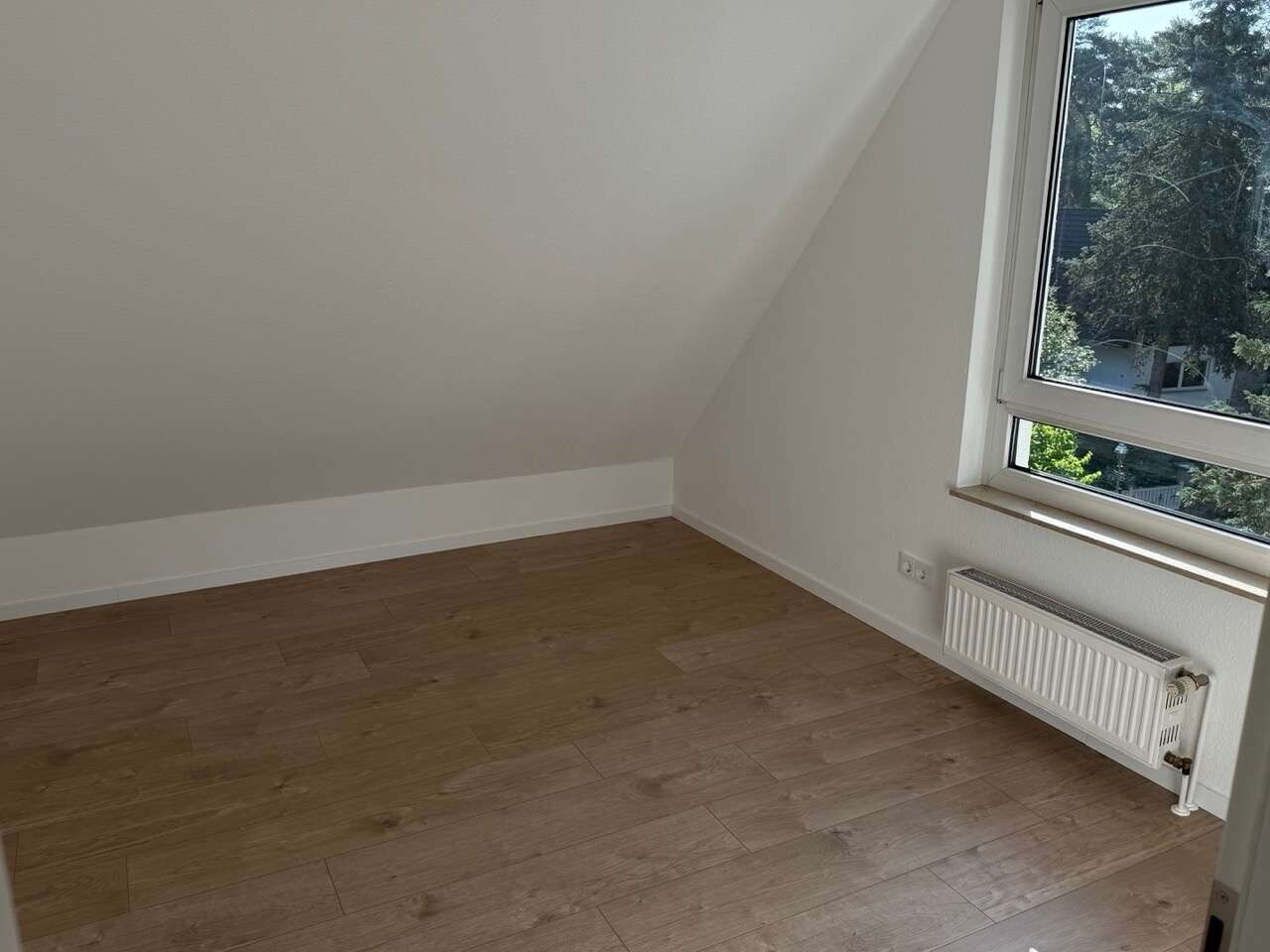 Kleines Kinderzimmer/Arbeitszimmer