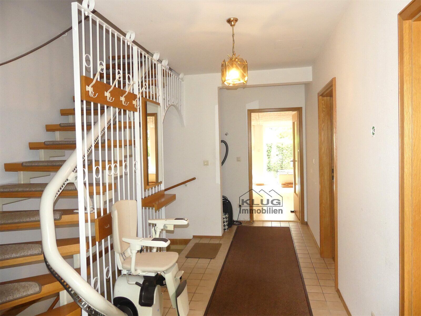 Eingangsdiele mit Treppe