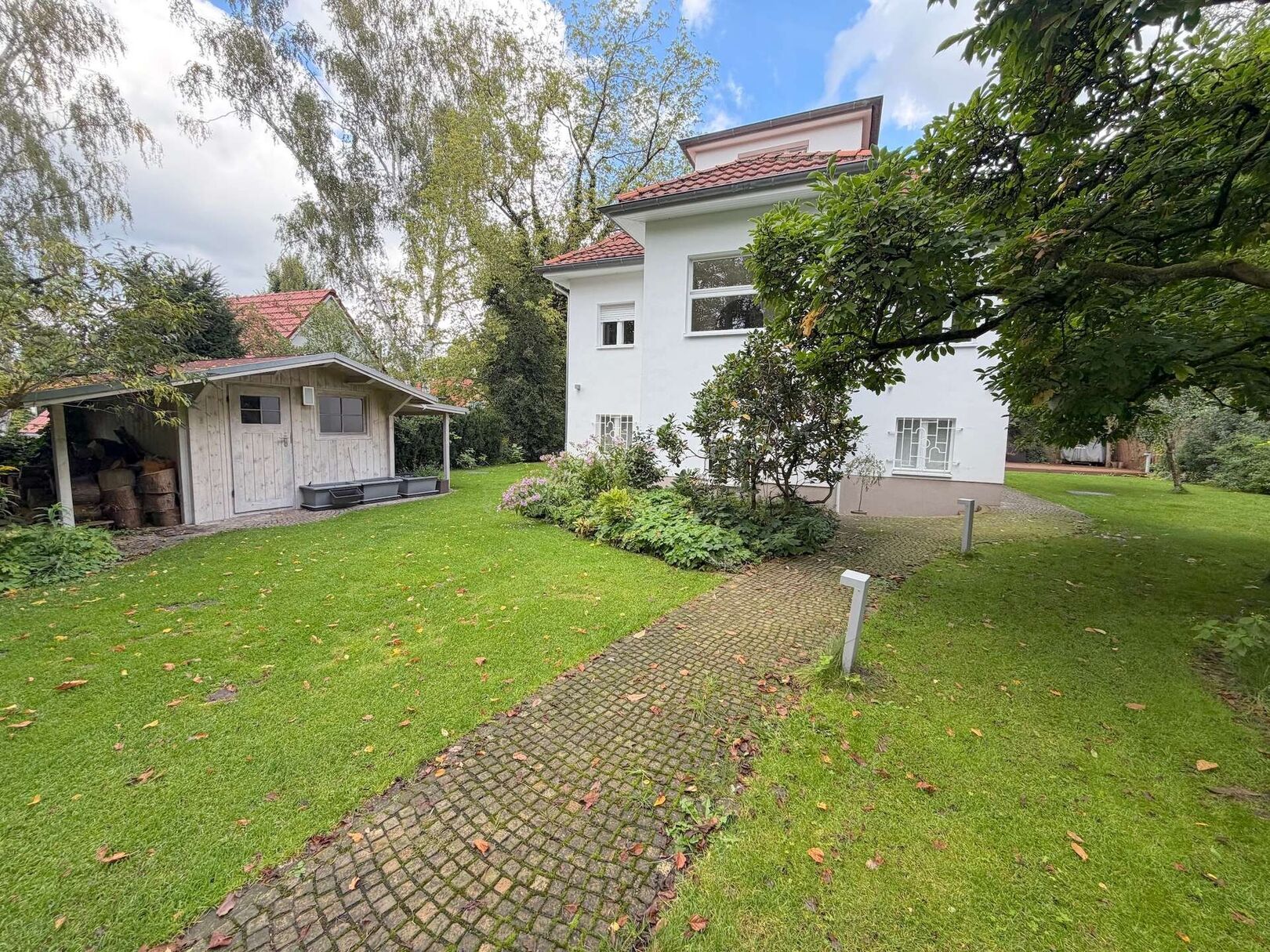 Grundstück vorn