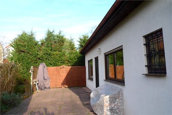 Große Sonnenterrasse