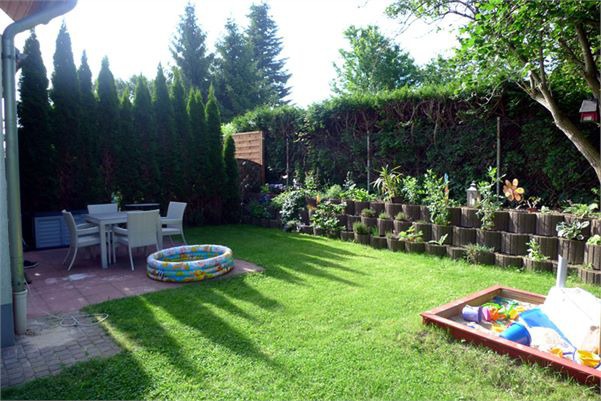 Garten mit Terrasse
