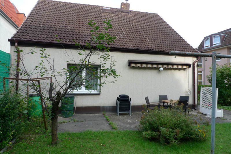 Seitenansicht mit Terrasse