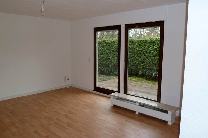 Wohnzimmer mit anschließender