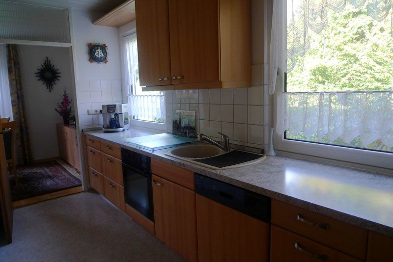 Einbauküche mit anschl. Esszim