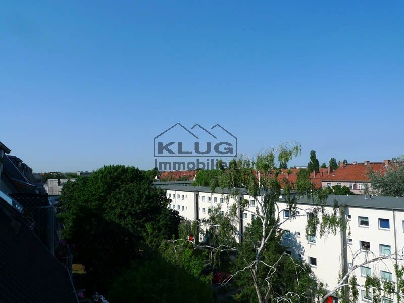 Blick v. Balkon nach links