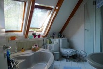14 - Bad WC mit Badewanne und Dusch