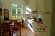 05 - Einbauküche mit Essplatz und K