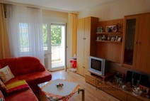 03 - Wohnzimmer mit Balkon