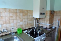 04 - Einbauküche mit Ceranherd u. G