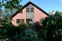 03 - Haus 2 Frontansicht