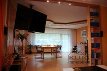 09 - Wohnzimmer mit Ausgang zur Ter