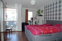 07 - Schlafzimmer mit Zugang zum Ba