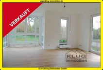 Frohnau! Modernisierte 1,5 Zimmer Erdgeschosswohnung mit Terrasse + TG-Stellplatz