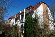 13 - Seitliche Außenansicht