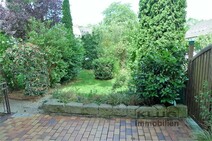 02 - Gartenblick von der Terrasse a