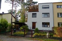 04 - Frontansicht mit Garage