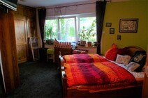 10 - Schlafzimmer mit Einbauschränk