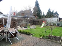 04 - Hintere Terrasse und Garten