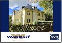 Reserviert! Frohnau - Modernisierungsbedürftiges Zweifamilienhaus mit ausgebautem Dachgeschoss