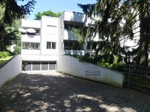 03 - Einfahrt zur Tiefgarage