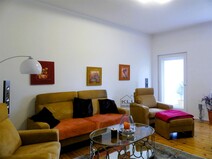 02 - Wohnzimmer mit Sitzgarnitur