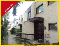 VERKAUFT! Modernisierungsbedürftiges Reihenmittelhaus (WEG) mit Kamin, Terrasse, Keller u. Garage