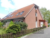02 - Seitliche Hausansicht