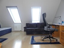16 - Großes teilbares Zimmer im OG