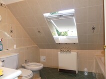 12 - Wannenbad WC im DG