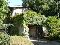 02 - Hausansicht mit Garage